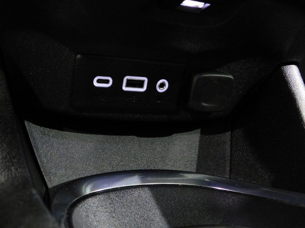 Used 2022 Chevrolet Malibu LT image 47