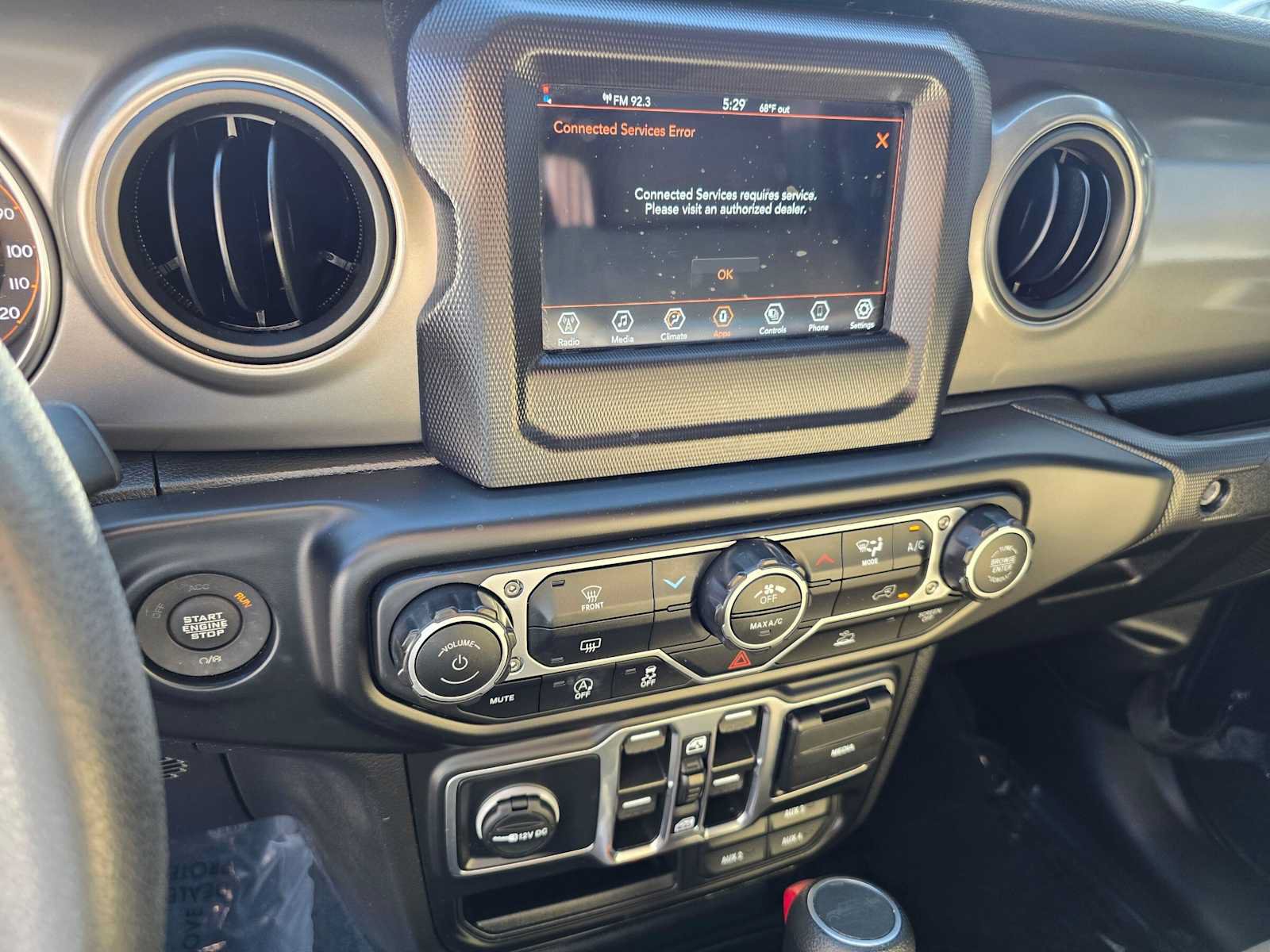 Used 2023 Jeep Gladiator Sport AWD/4WD image 27