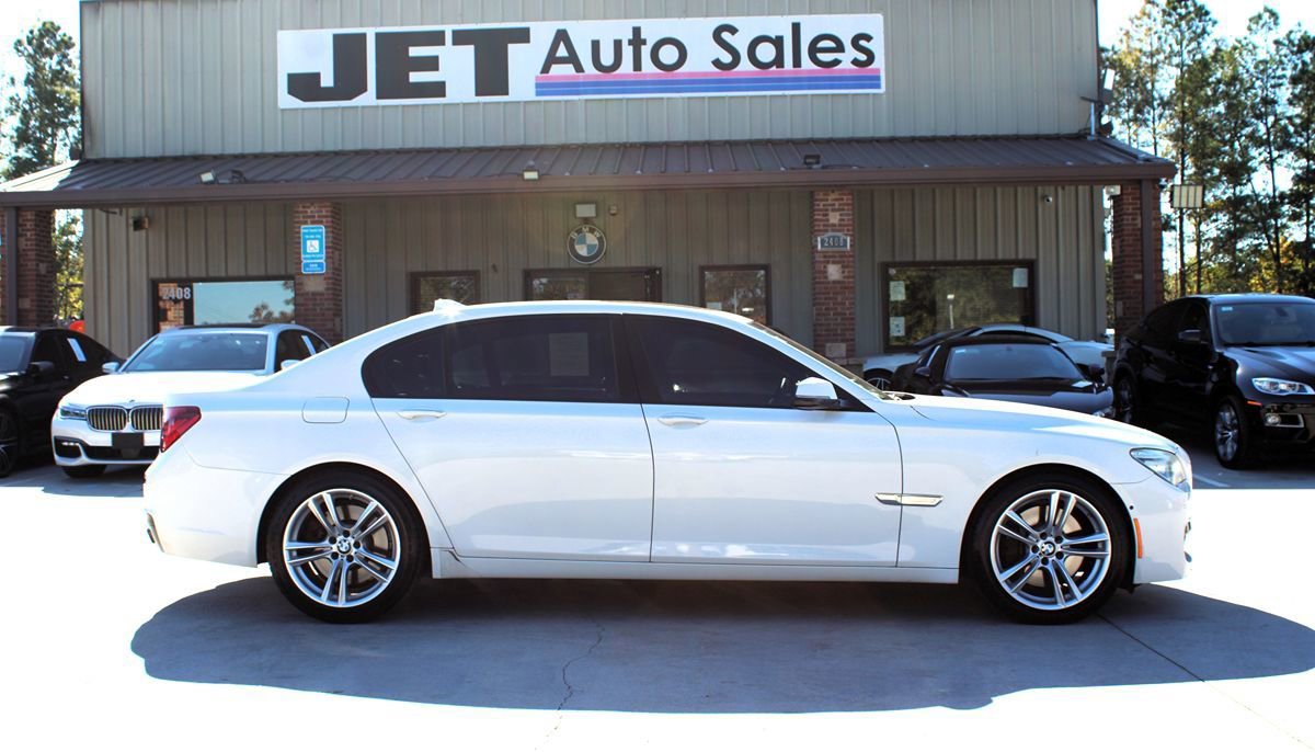 Used 2015 BMW 750Li RWD image 8