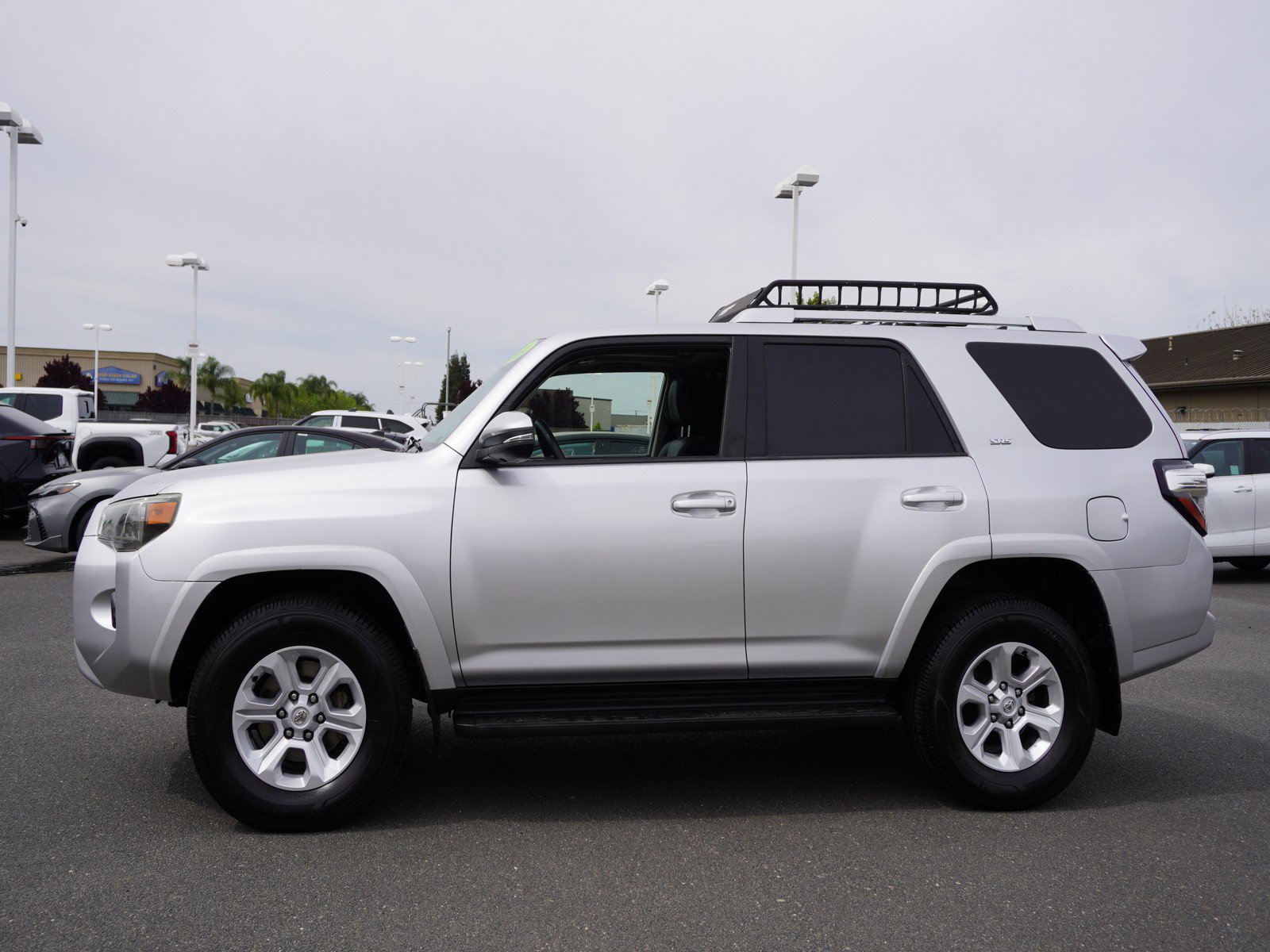 Used 2014 Toyota 4Runner SR5 Premium image 6