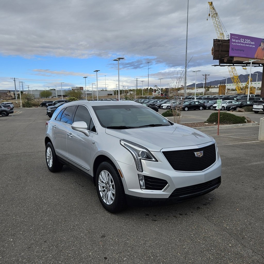 Used 2019 Cadillac XT5 FWD image 1