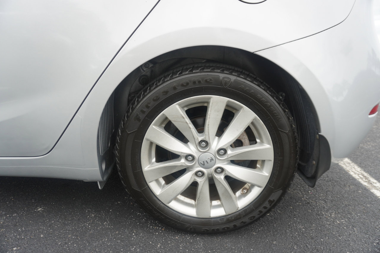 Used 2014 Kia Forte EX image 39