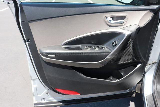Used 2016 Hyundai Santa Fe SE FWD image 9