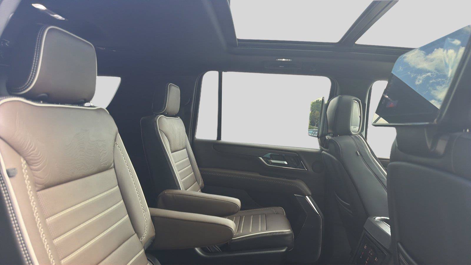New 2026 GMC Yukon XL Denali Ultimate AWD/4WD image 26