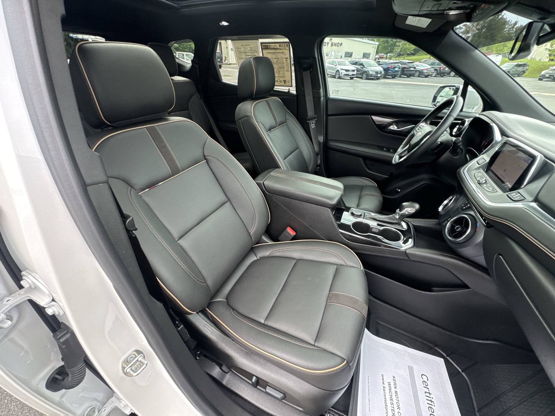 Certified 2022 Chevrolet Blazer Premier w/ Enhanced Convenience Package AWD/4WD image 26