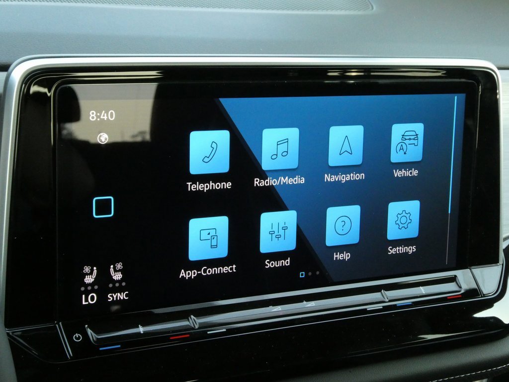 New 2025 Volkswagen Atlas Cross Sport SE image 6