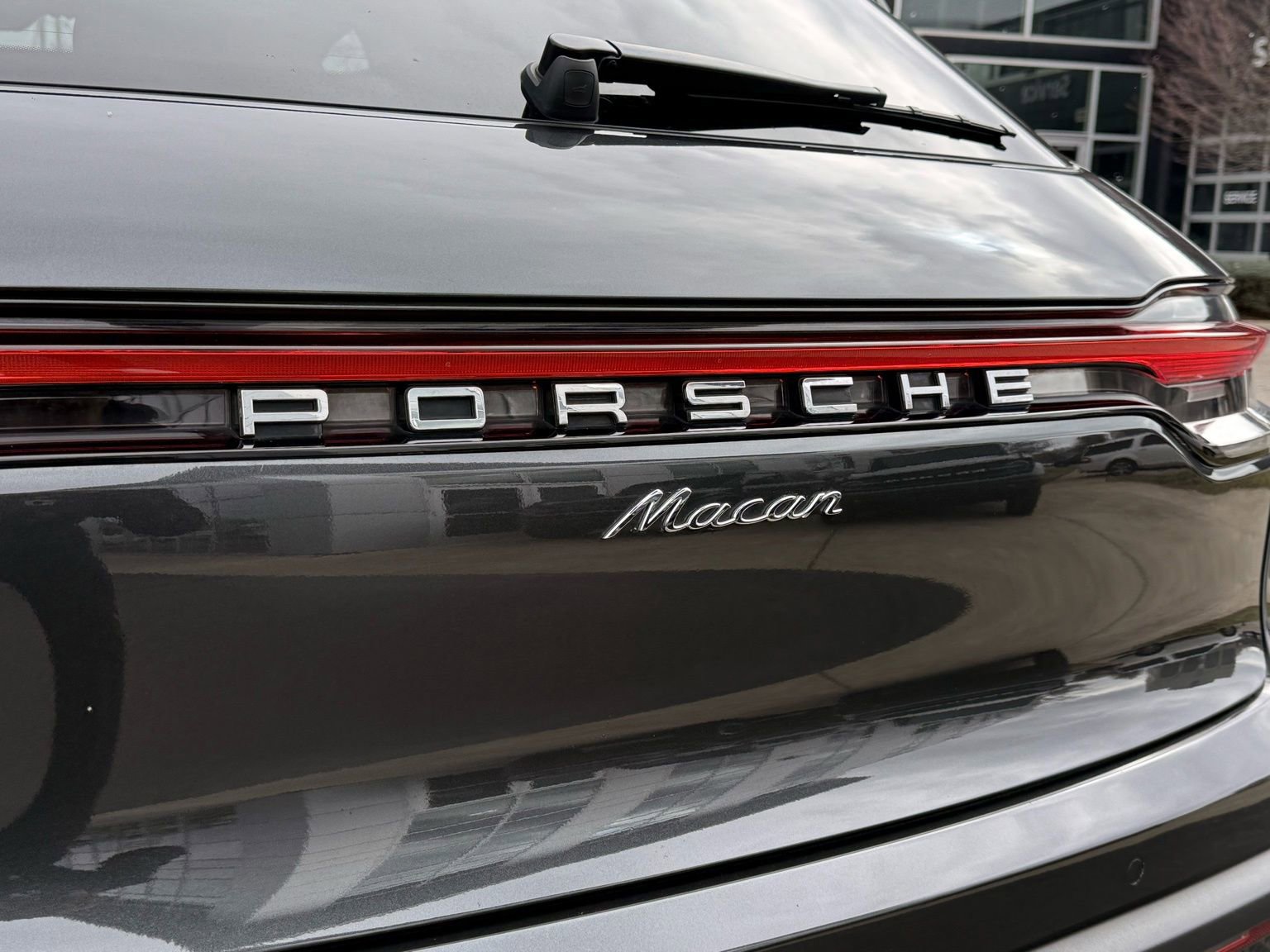 Used 2022 Porsche Macan image 8