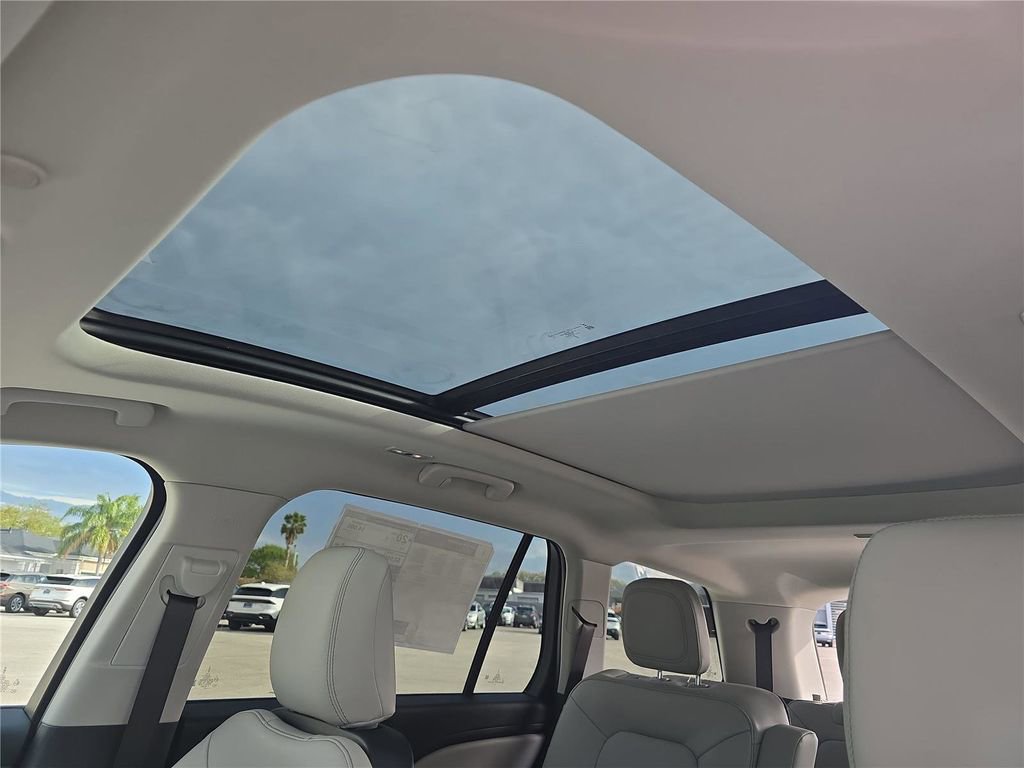 New 2026 Lincoln Aviator AWD image 24