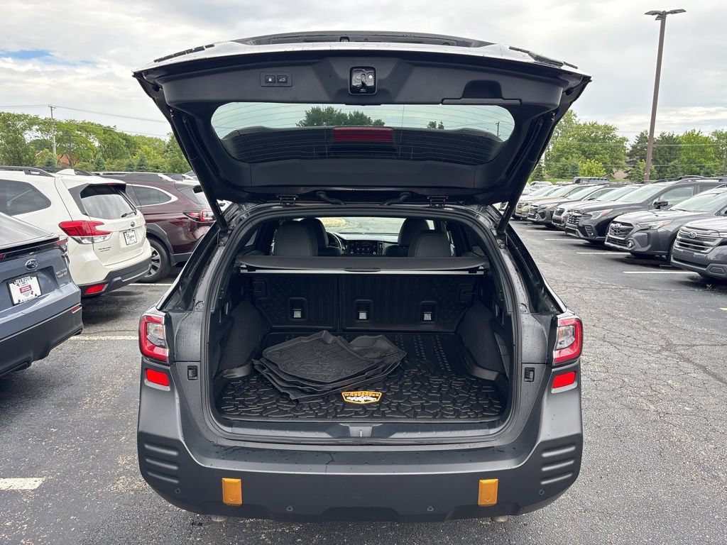 Certified 2025 Subaru Outback Wilderness AWD/4WD image 8