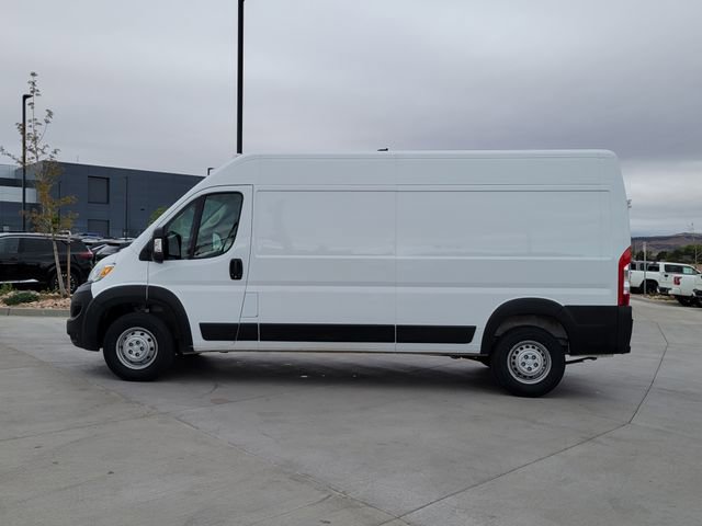 Used 2025 RAM ProMaster 2500 w/ Convenience Group FWD image 2