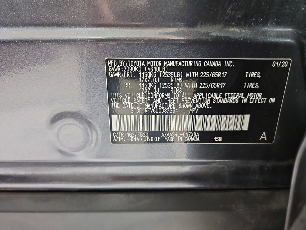 Used 2020 Toyota RAV4 LE image 29