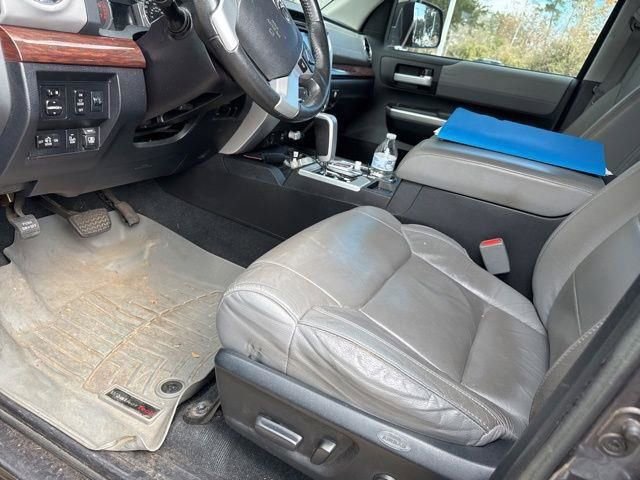 Used 2016 Toyota Tundra Limited w/ Limited Premium Package image 29