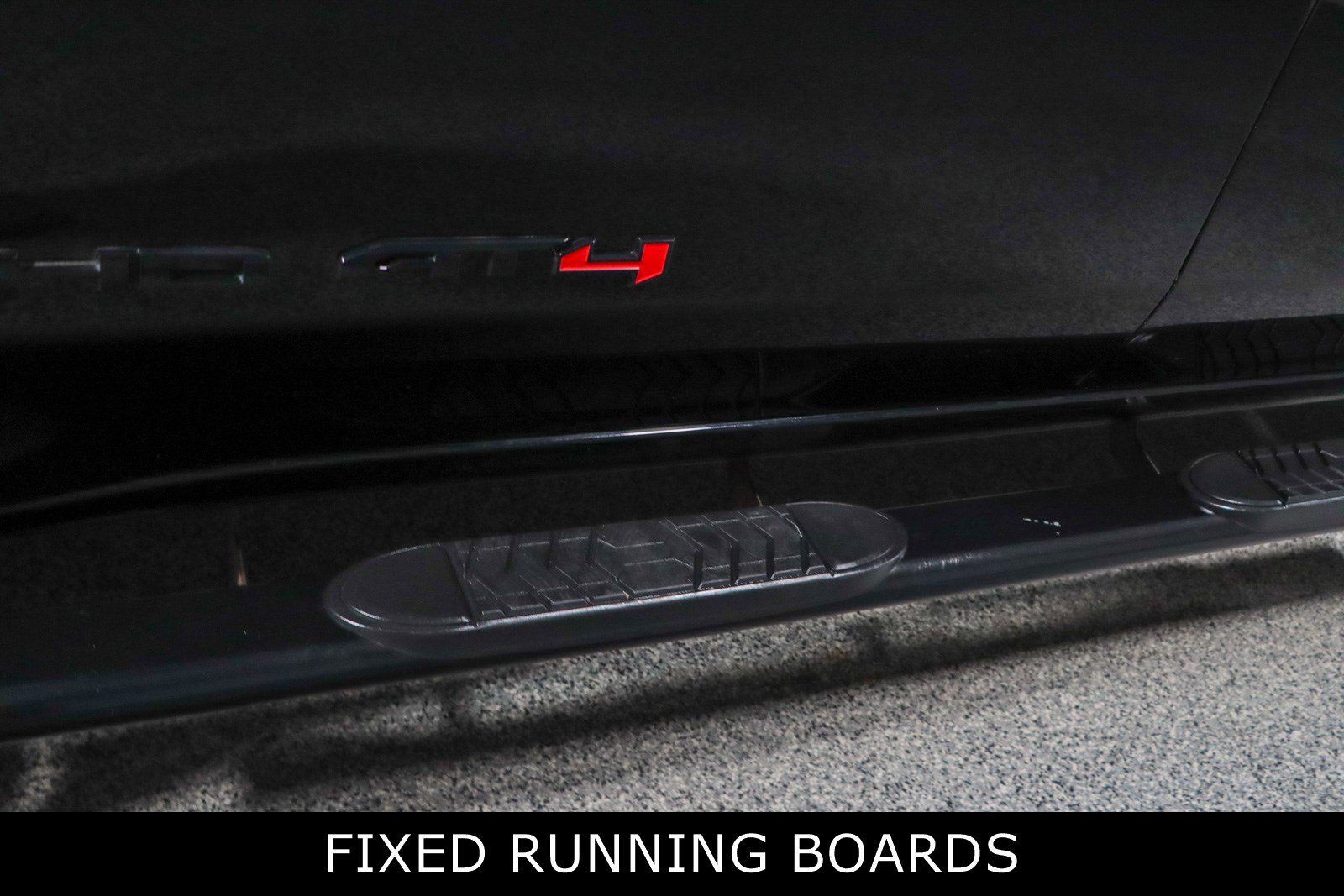 Used 2022 GMC Sierra 2500 AT4 w/ Snow Plow Prep/Camper Package image 12