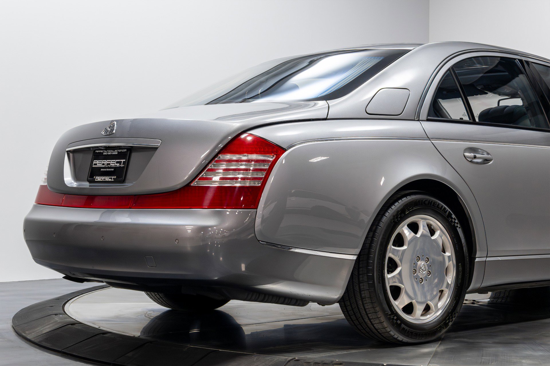 Used 2004 Maybach 57 image 14