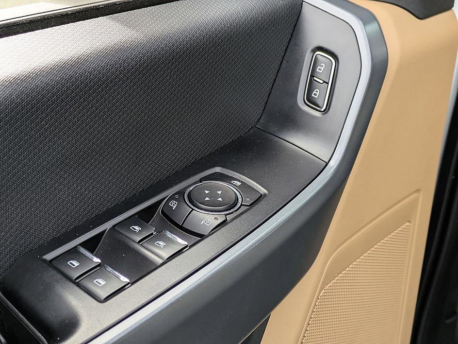 Used 2023 Ford F150 XLT image 13