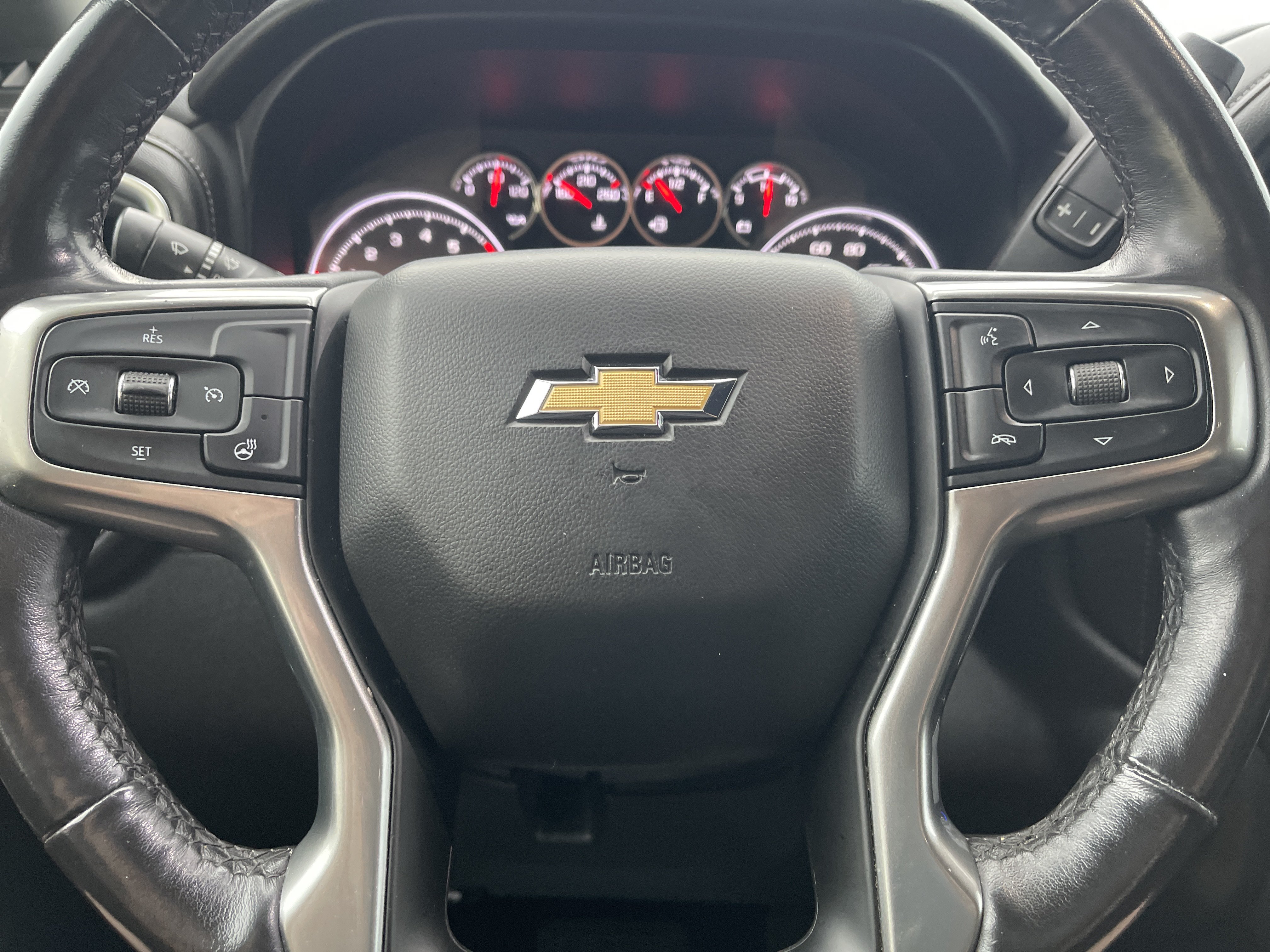 Used 2020 Chevrolet Silverado 1500 LT w/ All-Star Edition AWD/4WD image 13