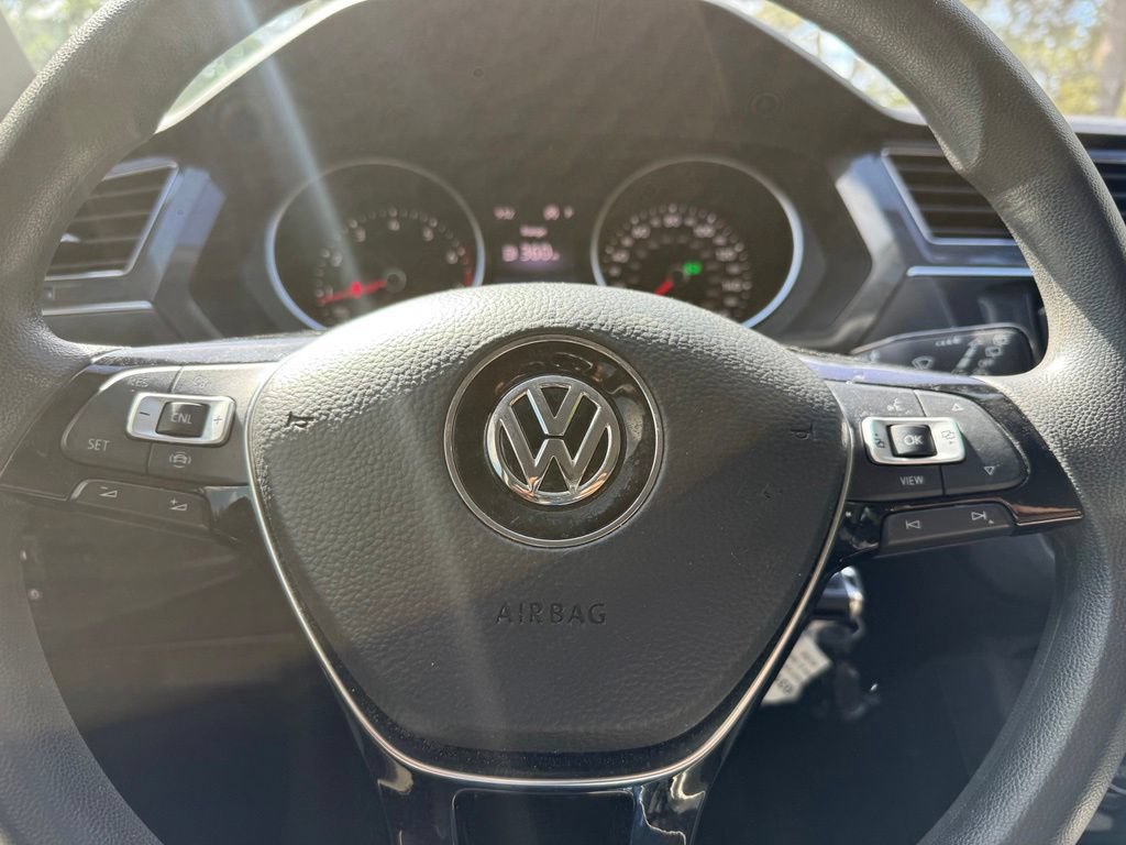 Used 2021 Volkswagen Tiguan S FWD image 21
