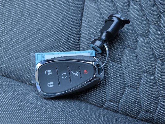 Used 2020 Chevrolet Equinox LT w/ Driver Convenience Package FWD image 28