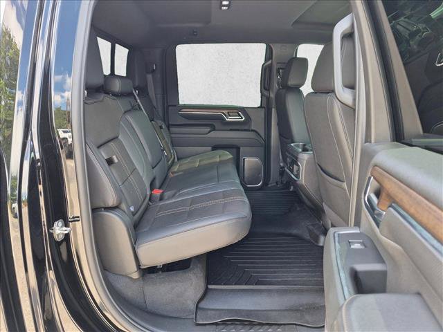 Used 2024 Chevrolet Silverado 3500 High Country w/ Technology Package AWD/4WD image 20