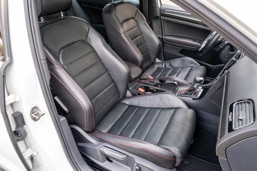 Used 2019 Volkswagen GTI SE w/ SE Experience Package FWD image 26