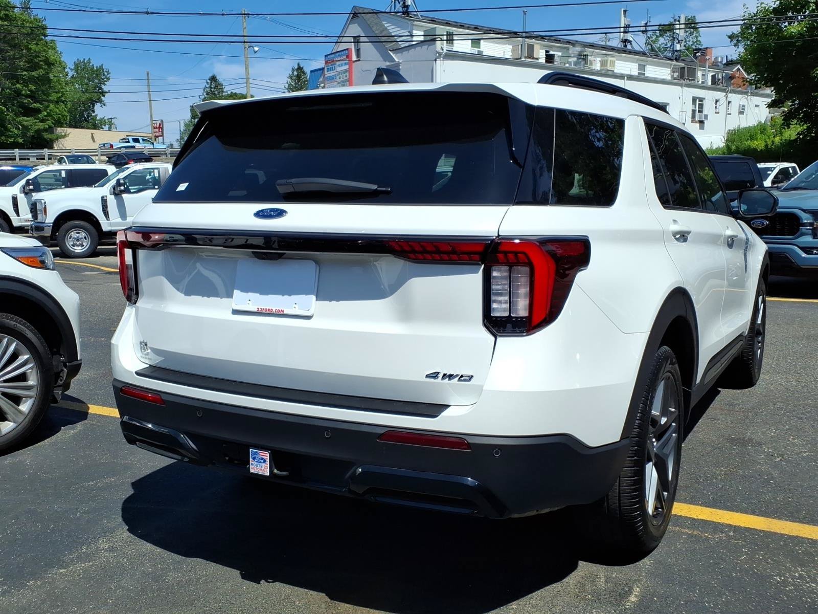 Certified 2025 Ford Explorer ST-Line w/ Premium Package AWD/4WD image 8
