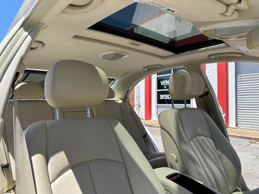 Used 2006 Mercedes-Benz E 350 Sedan image 28