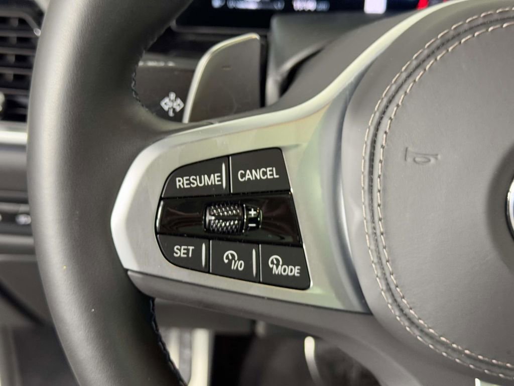 Used 2025 BMW X6 M60i w/ Parking Assistance Package image 22