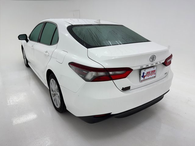 Used 2022 Toyota Camry LE image 18