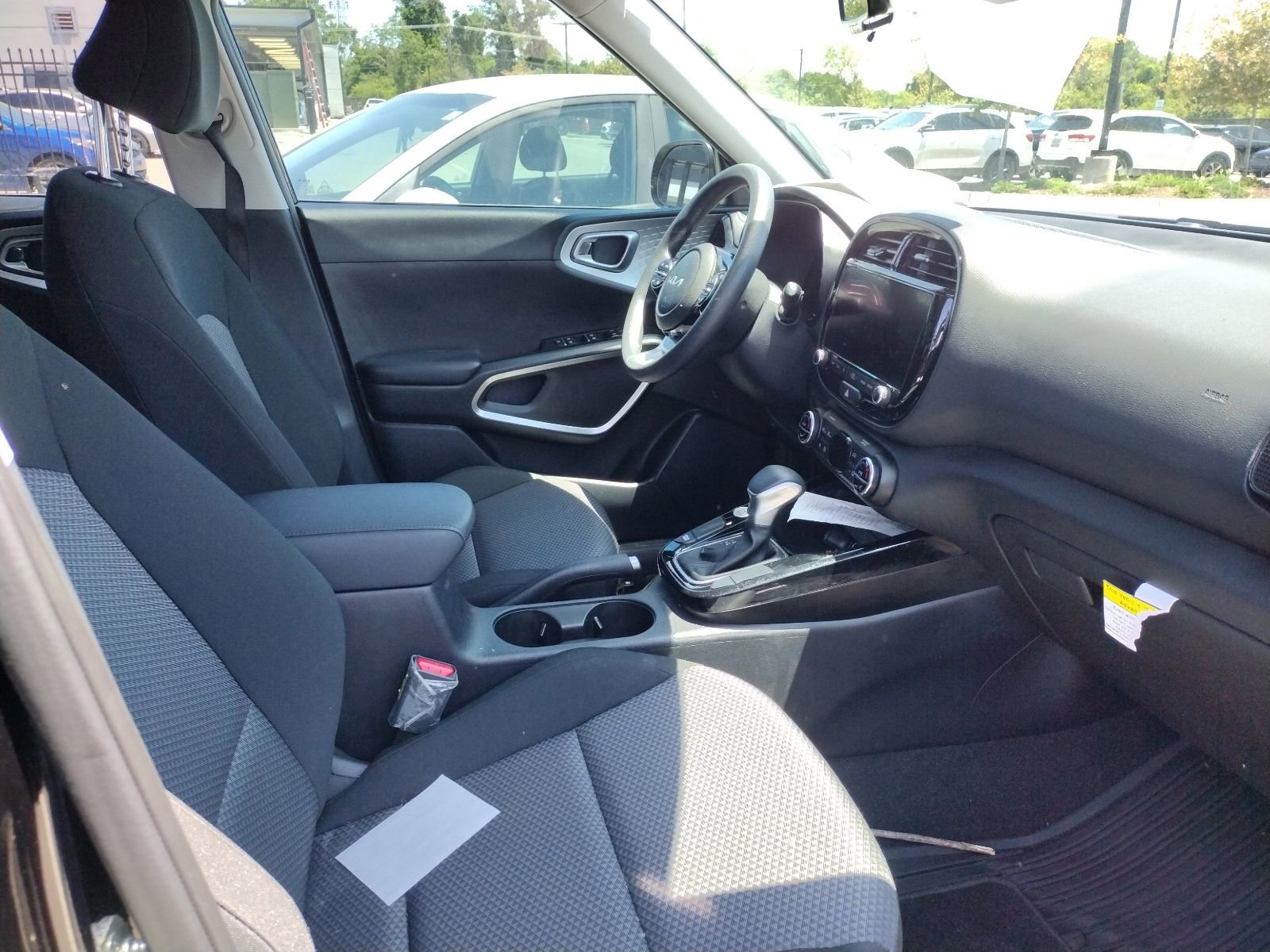 Used 2024 Kia Soul S FWD image 4