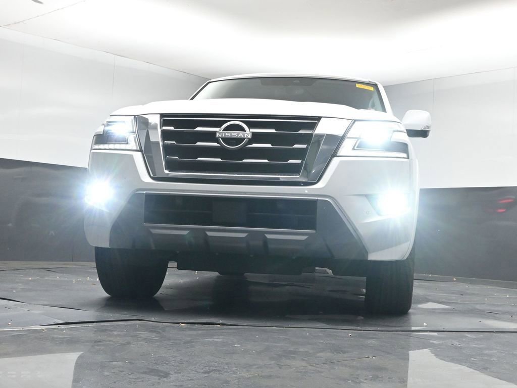 Used 2023 Nissan Armada SL w/ Captain's Chairs Package image 17