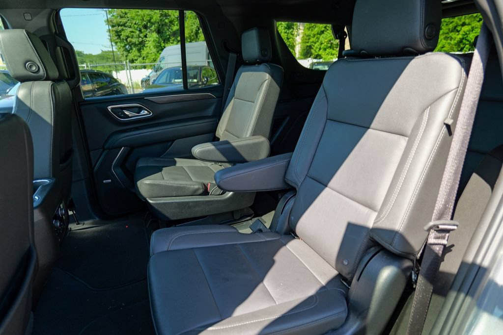 Used 2023 Chevrolet Tahoe LT w/ Luxury Package AWD/4WD image 28
