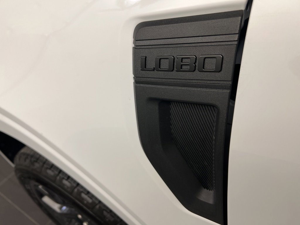 New 2025 Ford Maverick Lobo image 32