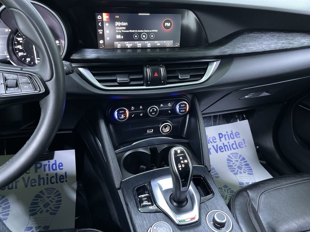 Used 2020 Alfa Romeo Stelvio w/ Cold Weather Package image 22