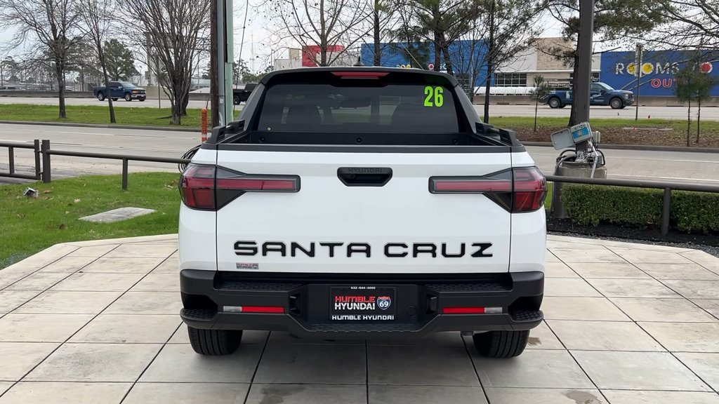 Used 2026 Hyundai Santa Cruz SE FWD image 17
