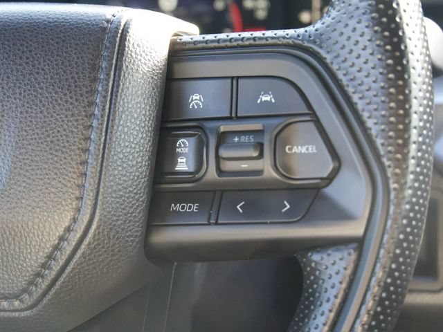 Used 2025 Toyota Tacoma SR5 AWD/4WD image 27