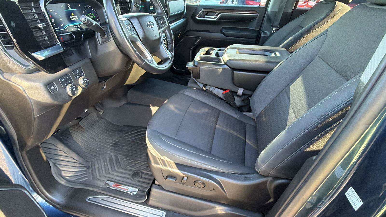 Used 2022 Chevrolet Silverado 1500 RST w/ Z71 Off-Road Package AWD/4WD image 15