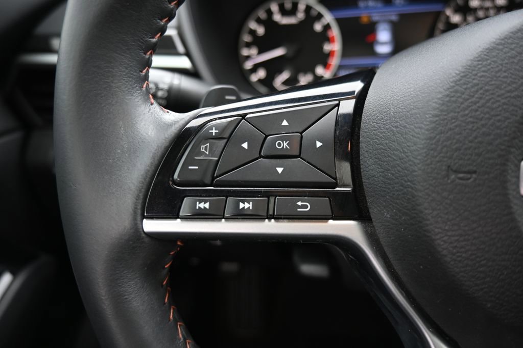 Used 2023 Nissan Altima 2.5 SR w/ SR Premium Package image 7