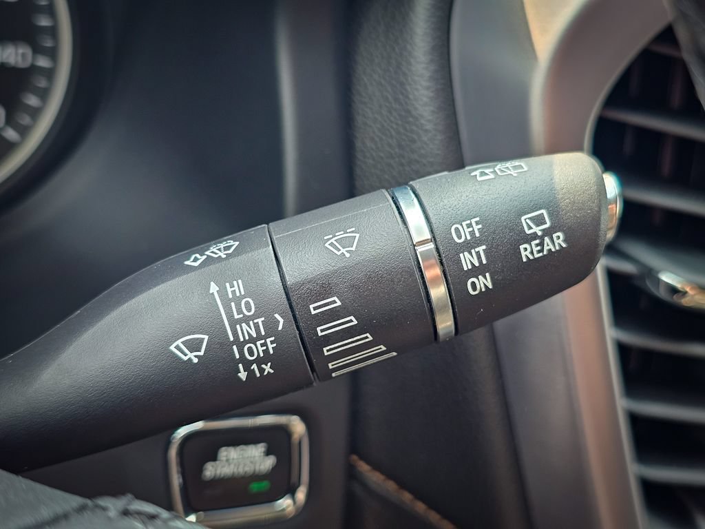 Used 2020 GMC Acadia AT4 w/ Driver Alert Package II AWD/4WD image 18