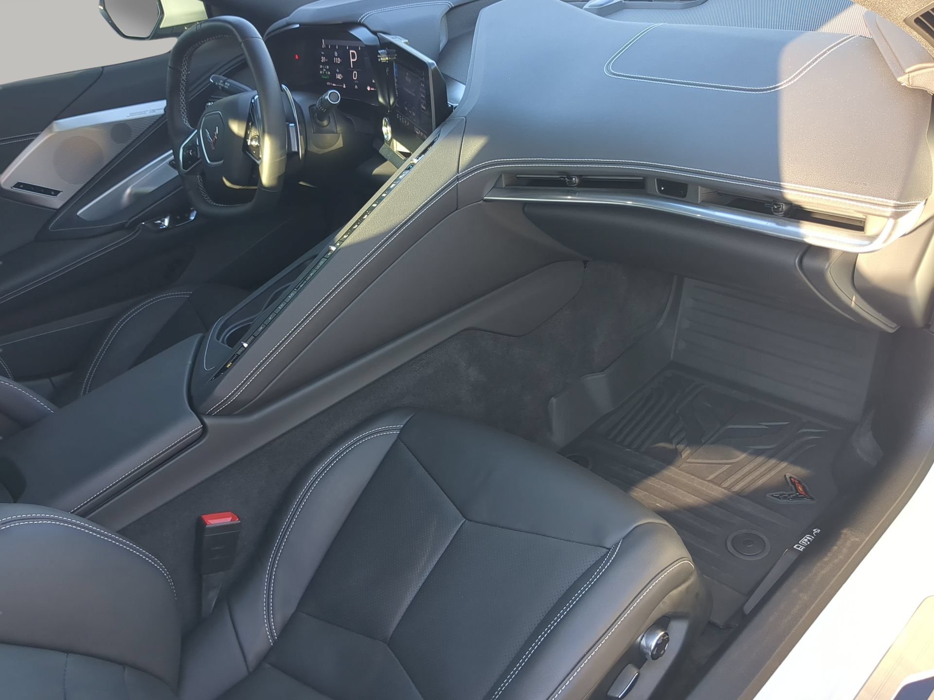 Used 2022 Chevrolet Corvette Stingray Preferred Cpe w/ Z51 Performance Package RWD image 48