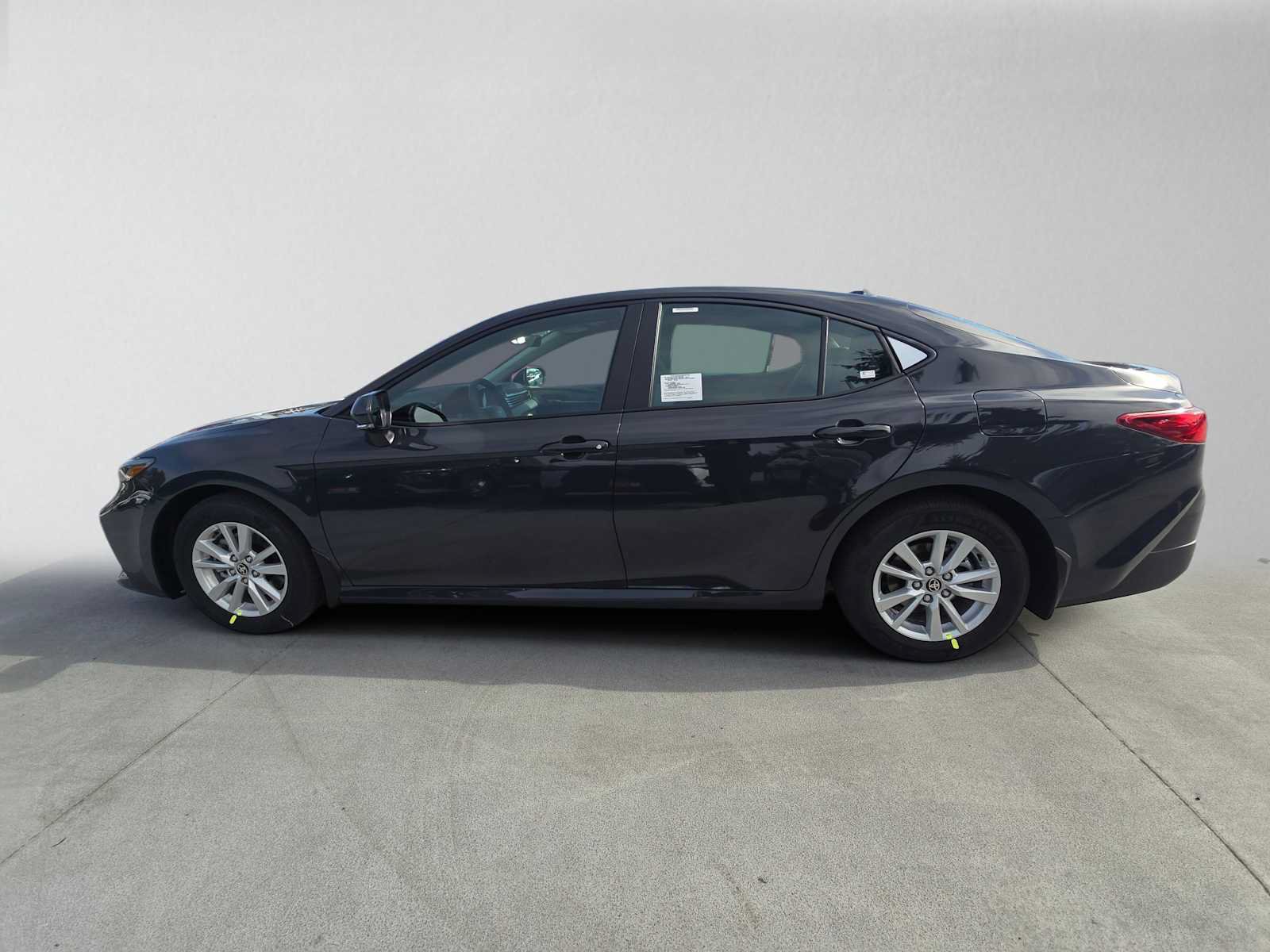 New 2026 Toyota Camry LE w/ Convenience Package FWD image 6