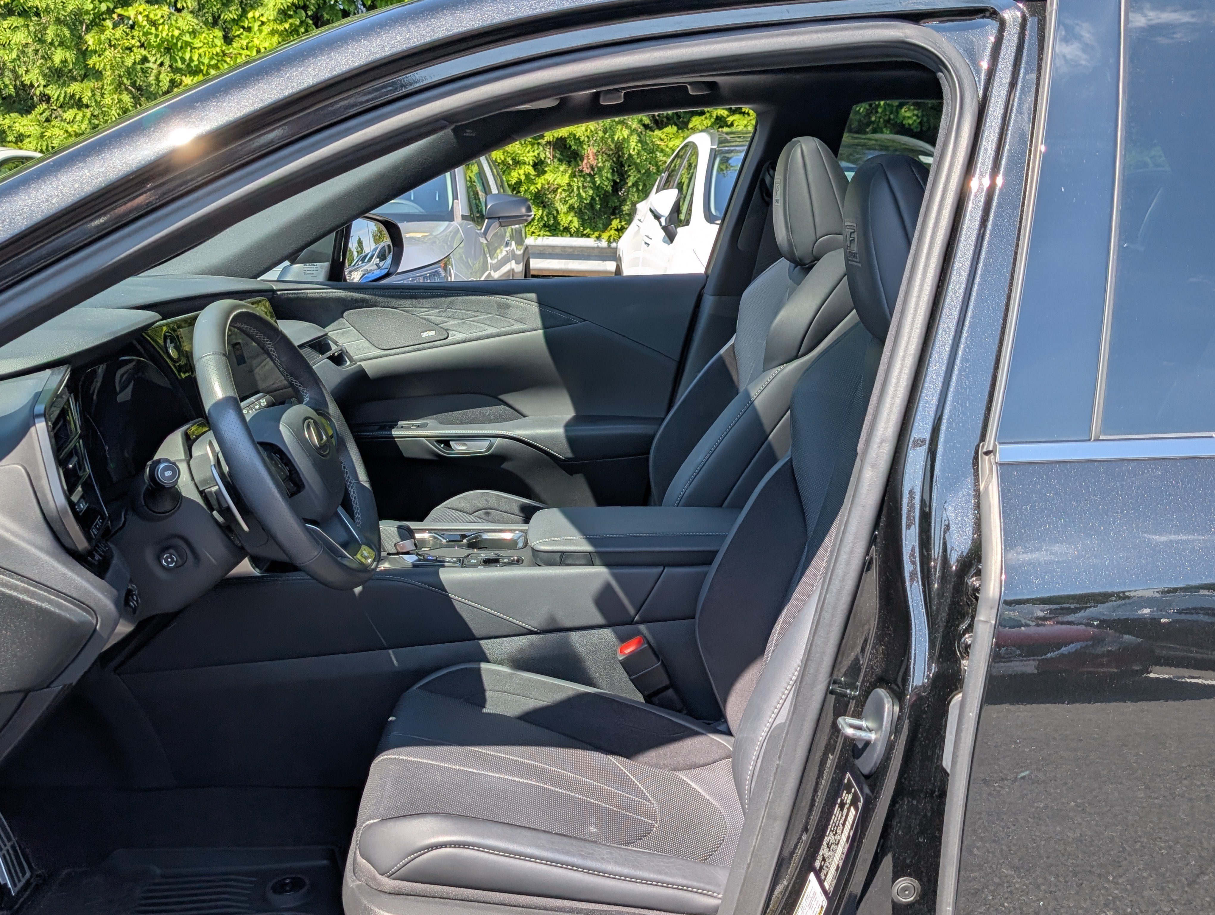 Certified 2024 Lexus RX 500h F Sport w/ Convenience Package AWD/4WD image 18