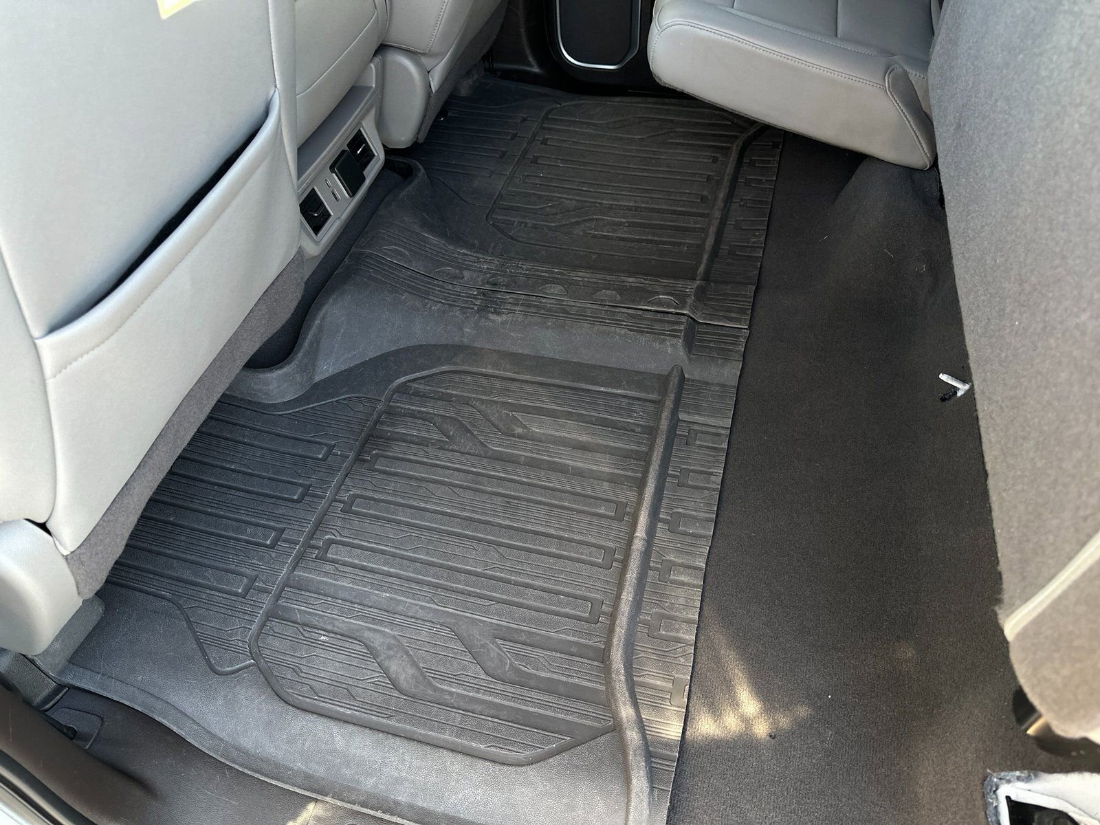 Used 2022 GMC Sierra 1500 SLT image 30