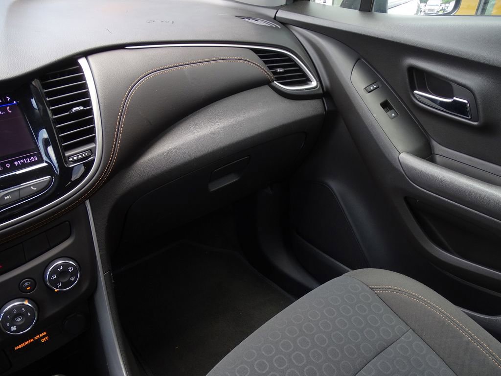 Used 2020 Chevrolet Trax LS w/ Tint and Cruise Package image 37
