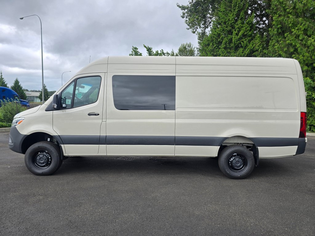 New 2026 Mercedes-Benz Sprinter 2500 image 3