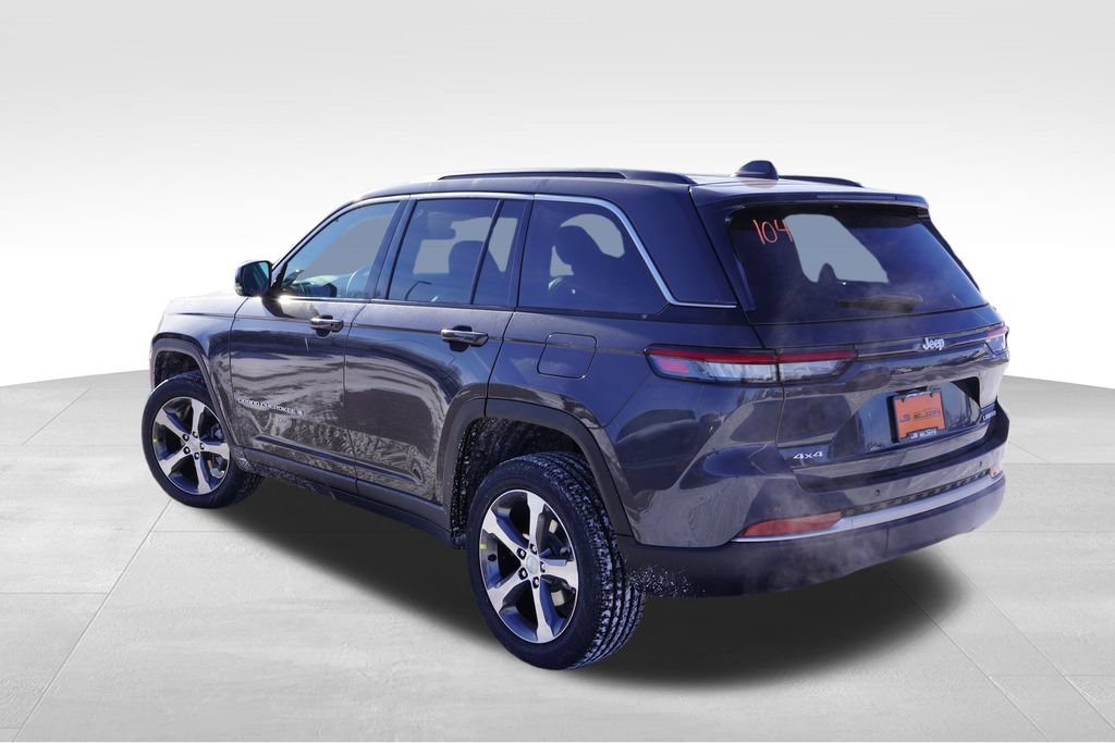 New 2026 Jeep Grand Cherokee Limited w/ Trailer Tow Package AWD/4WD image 5