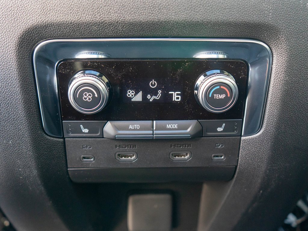 New 2026 GMC Yukon XL AT4 w/ AT4 Premium Plus Package image 16