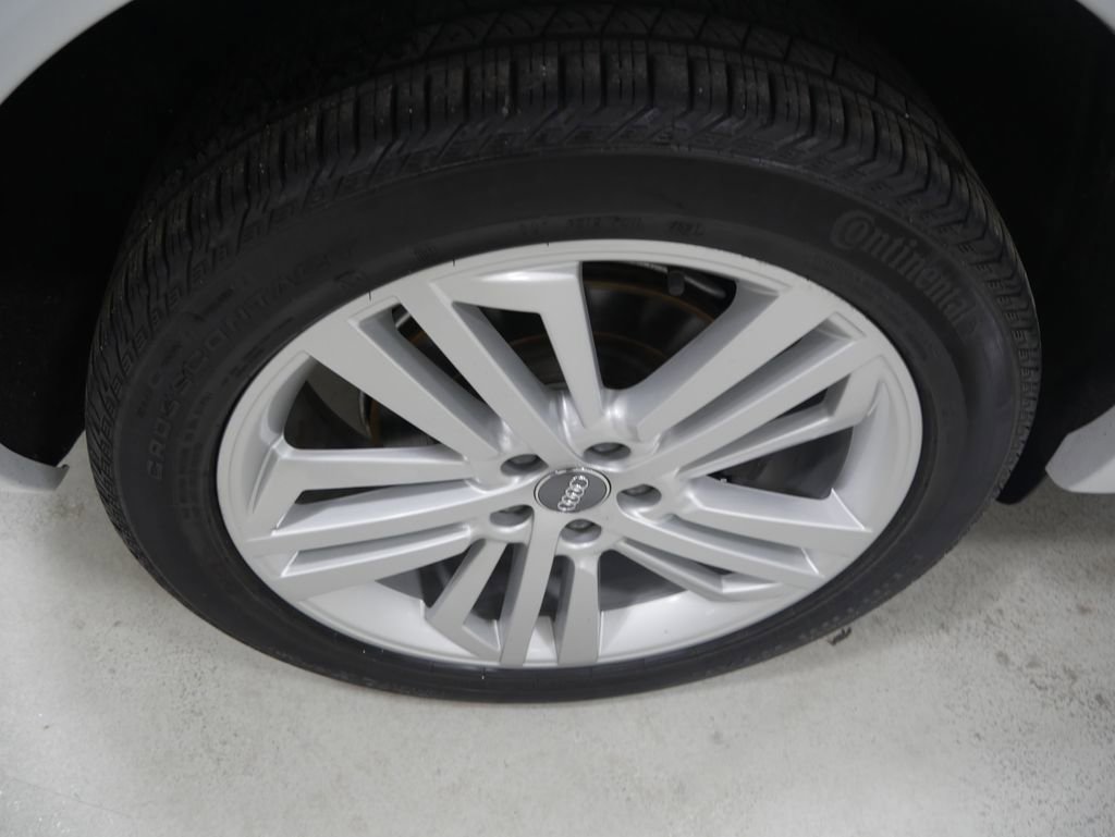 Used 2020 Audi Q5 2.0T Premium Plus w/ Premium Plus Package image 14