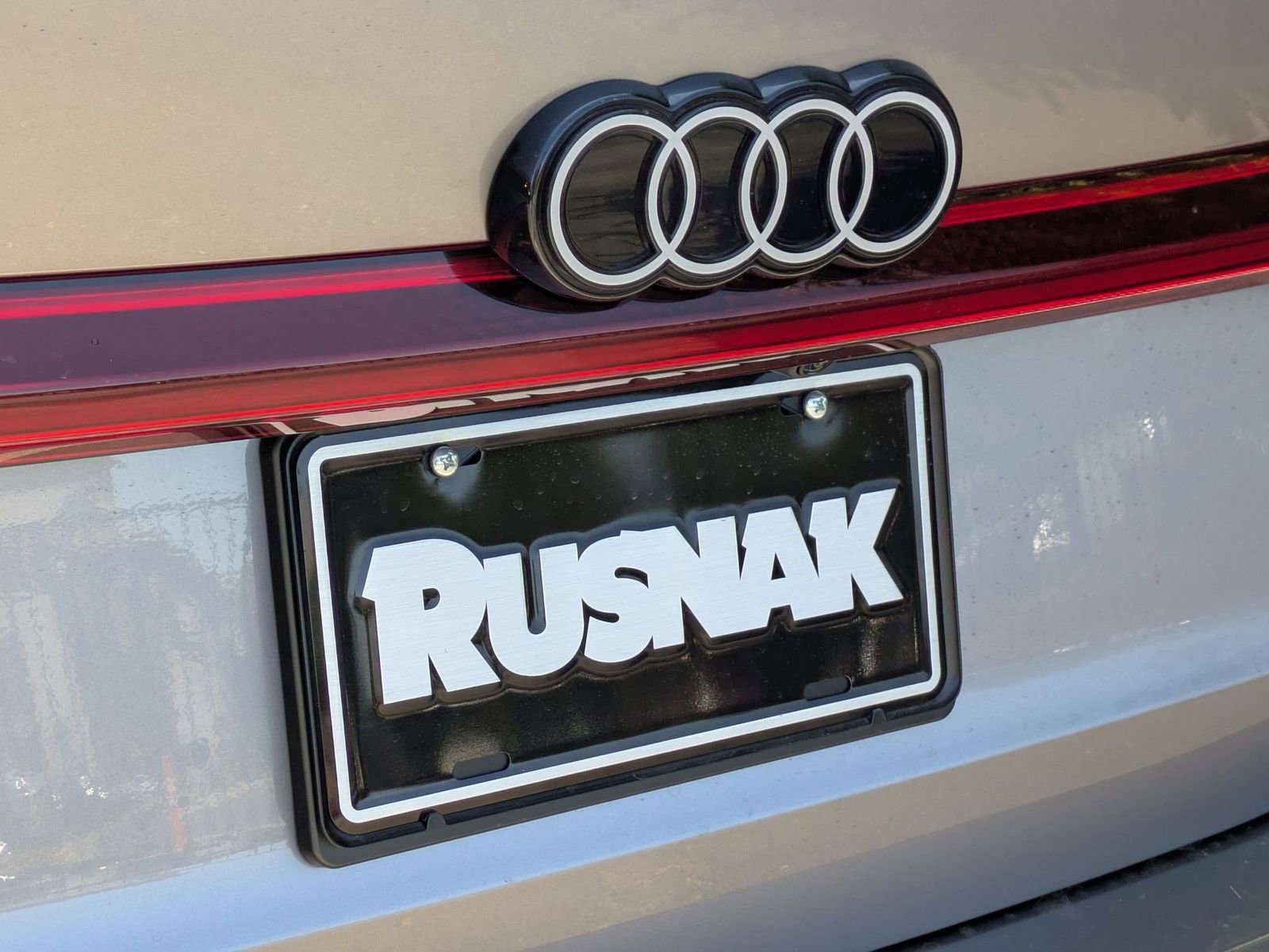 New 2025 Audi A6 e-tron Premium AWD/4WD image 15