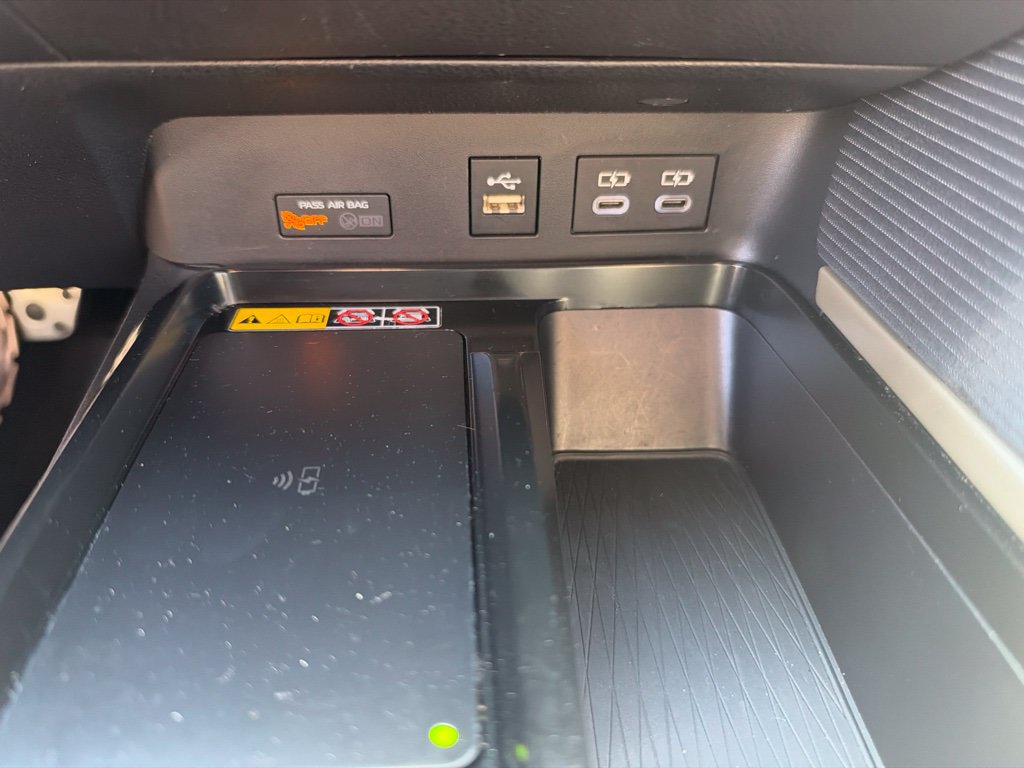 Used 2025 Toyota Camry SE FWD image 58