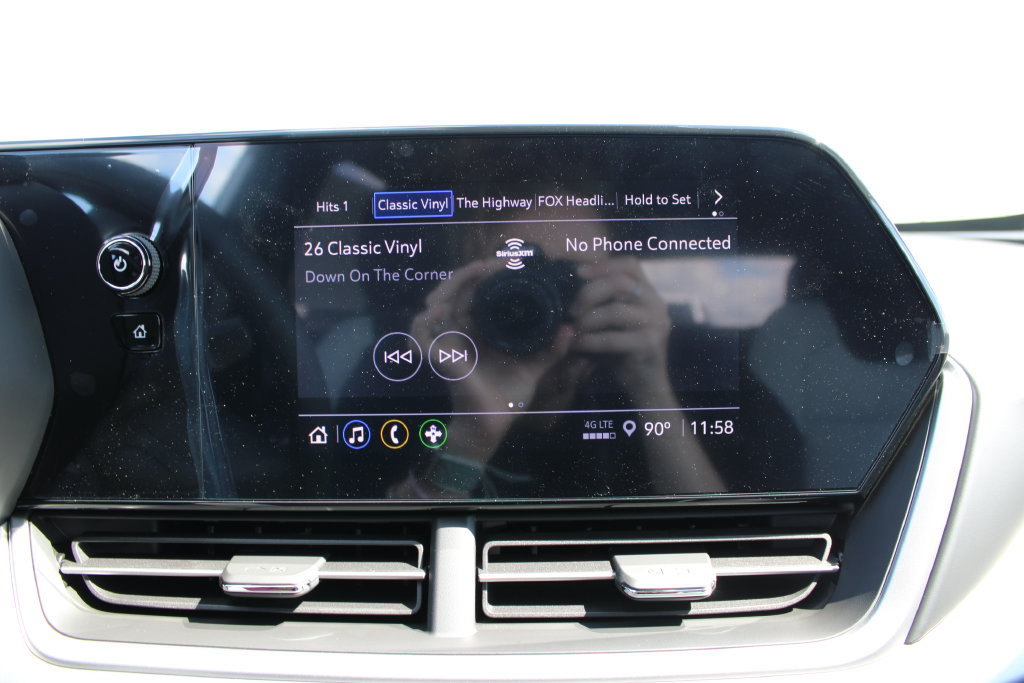 New 2026 Chevrolet Trax LS w/ LS Convenience Package FWD image 45